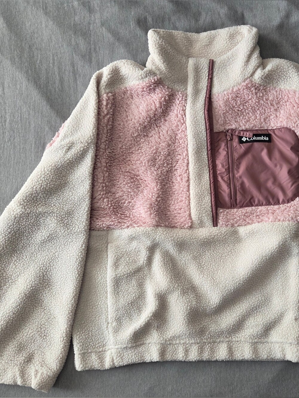Columbia Cream and Pink Fleece Buttoned Pullover Crop Sweater